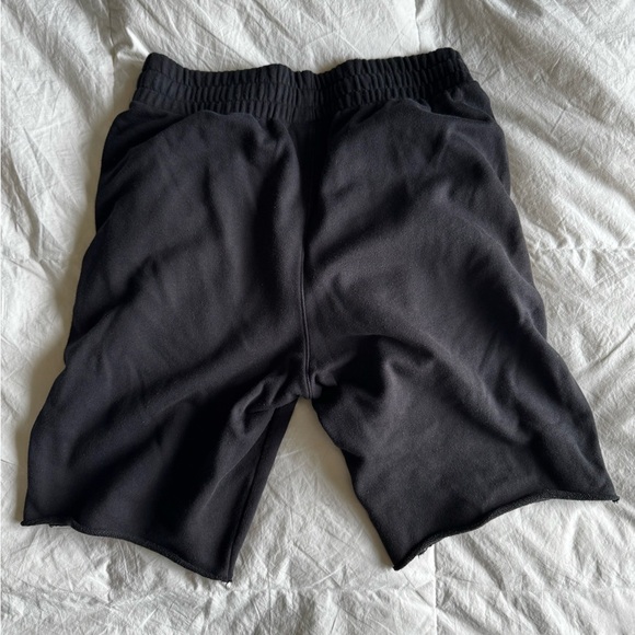 Under Armour sweat shorts - Picture 3 of 3